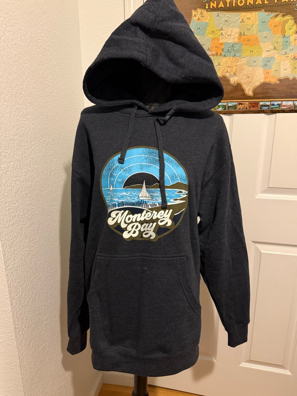 navy blue monterey bay pullover hoodie L